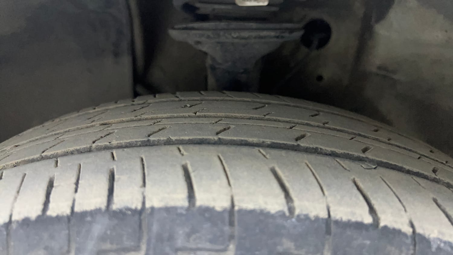 Used 2023 Maruti Suzuki Celerio VXi Petrol Manual tyres LEFT FRONT TYRE TREAD VIEW