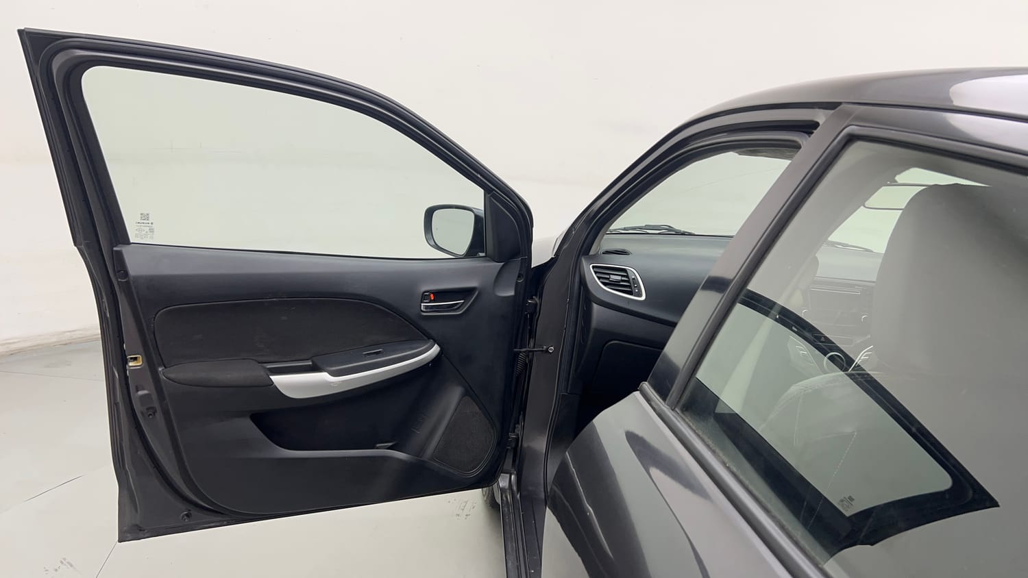 Used 2017 Maruti Suzuki Baleno Delta 1.2 Petrol Manual interior LEFT FRONT DOOR OPEN VIEW