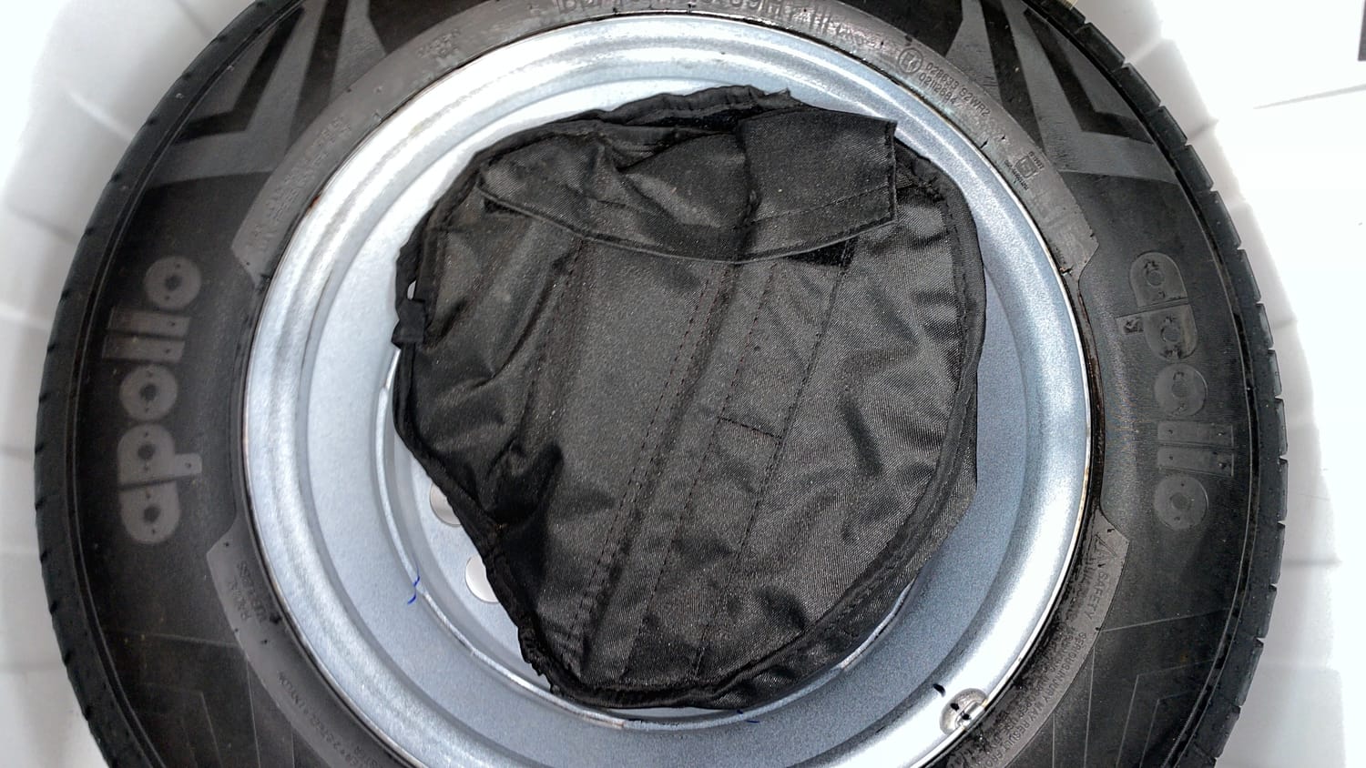 Used 2025 Tata Punch Adventure Sunroof AMT Petrol Automatic tyres SPARE TYRE VIEW