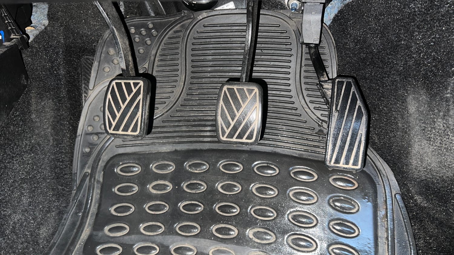 Used 2022 Maruti Suzuki Baleno Delta Petrol Manual interior PEDALS VIEW