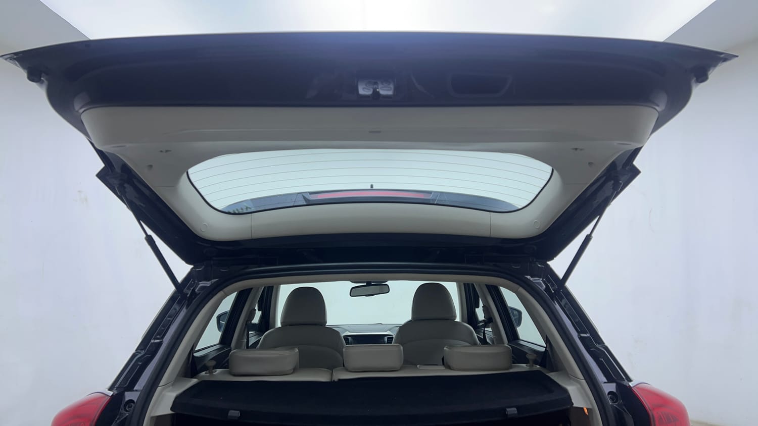 Used 2019 Mahindra XUV 300 1.2 W8 (O) Petrol Manual interior DICKY DOOR OPEN VIEW