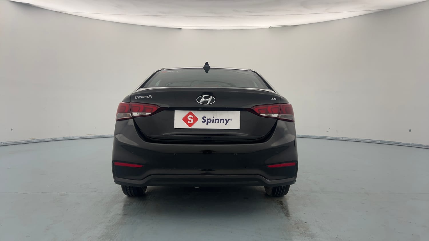 Used 2018 Hyundai Verna SX (O) 1.6 VTVT AT Petrol Automatic exterior BACK VIEW