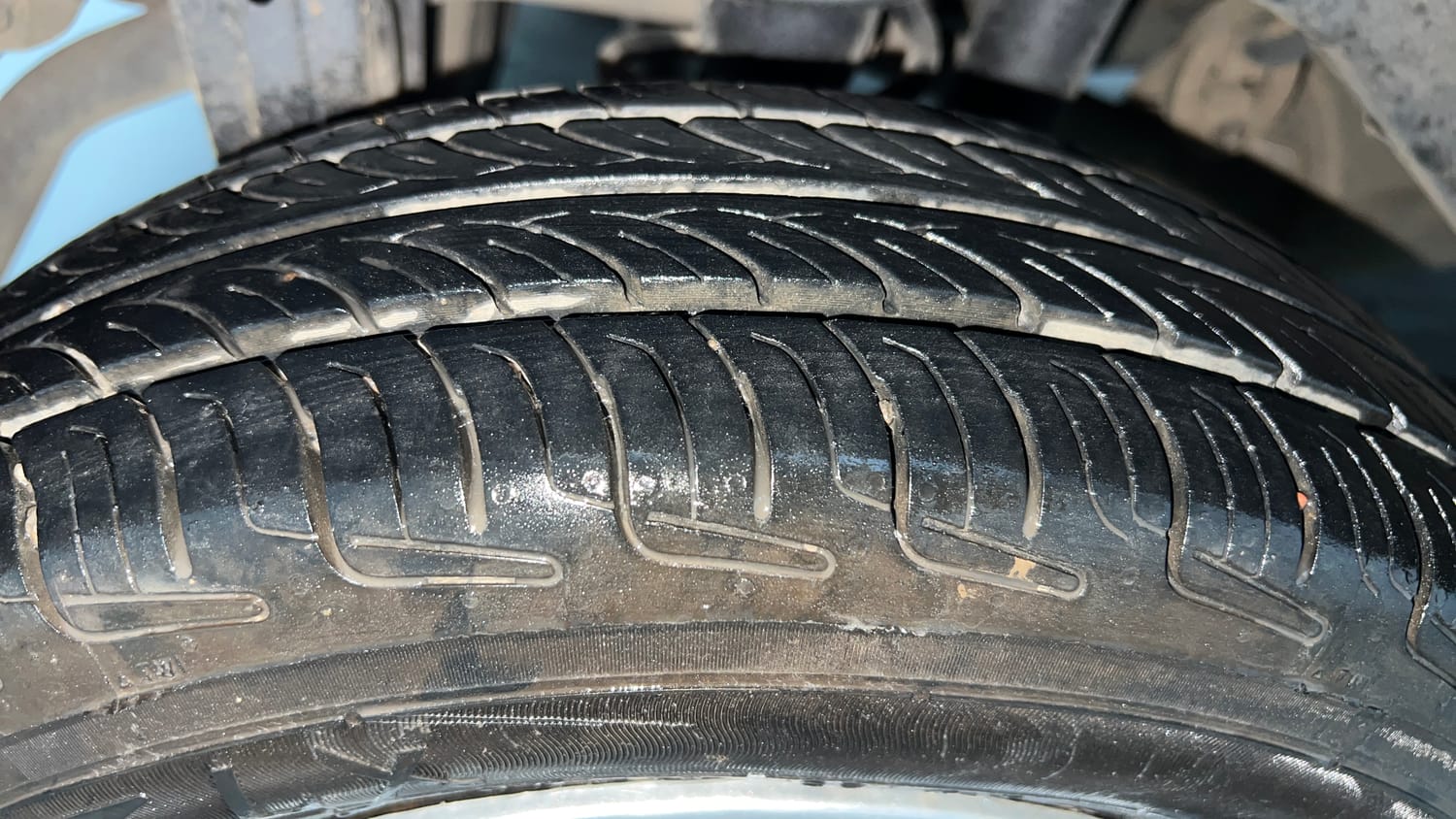 Used 2016 Maruti Suzuki Alto 800 VXi Petrol Manual tyres RIGHT REAR TYRE TREAD VIEW