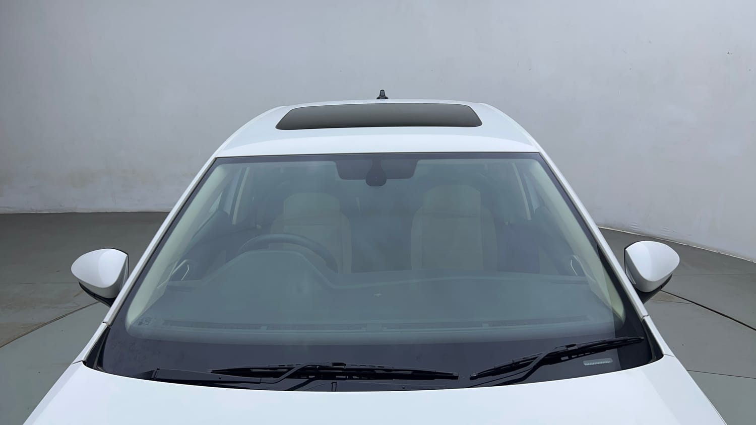 Used 2022 Volkswagen Virtus Topline 1.0 TSI AT Petrol Automatic exterior FRONT WINDSHIELD VIEW