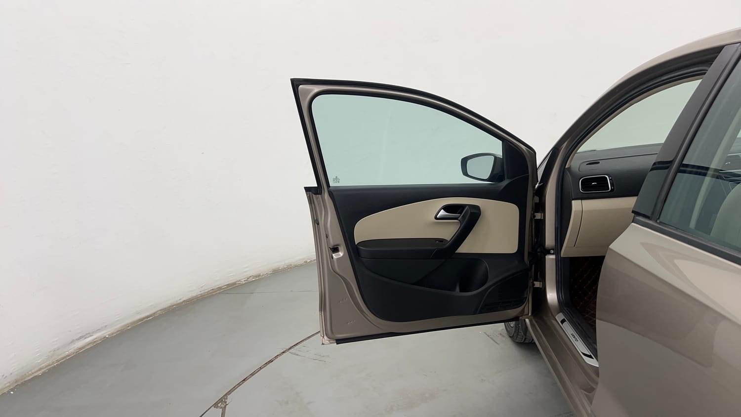 Used 2019 Volkswagen Vento Highline Plus 1.5 AT (D) 16 Alloy Diesel Automatic interior LEFT FRONT DOOR OPEN VIEW