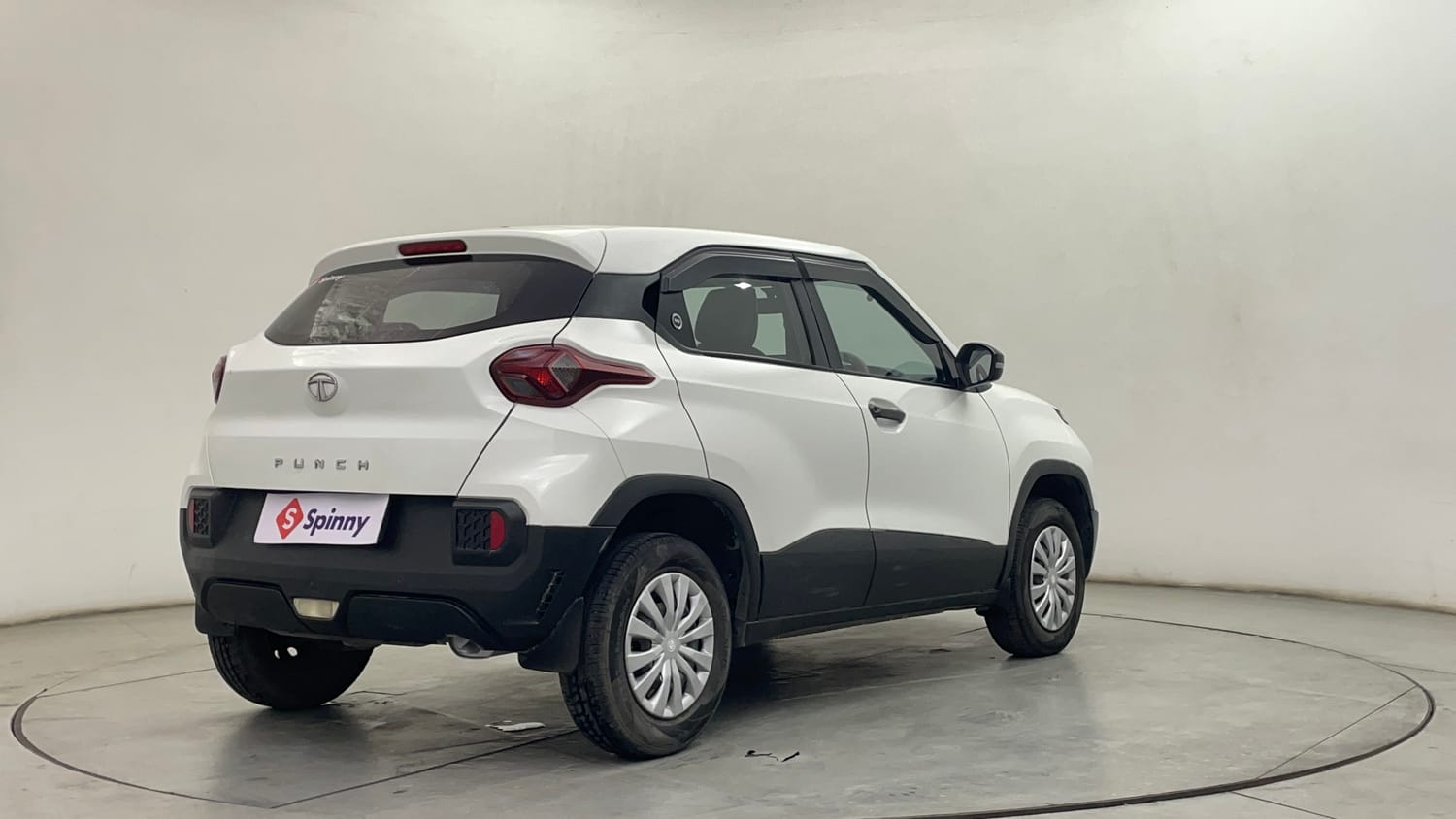 Used 2023 Tata Punch Pure MT Petrol Manual exterior RIGHT REAR CORNER VIEW
