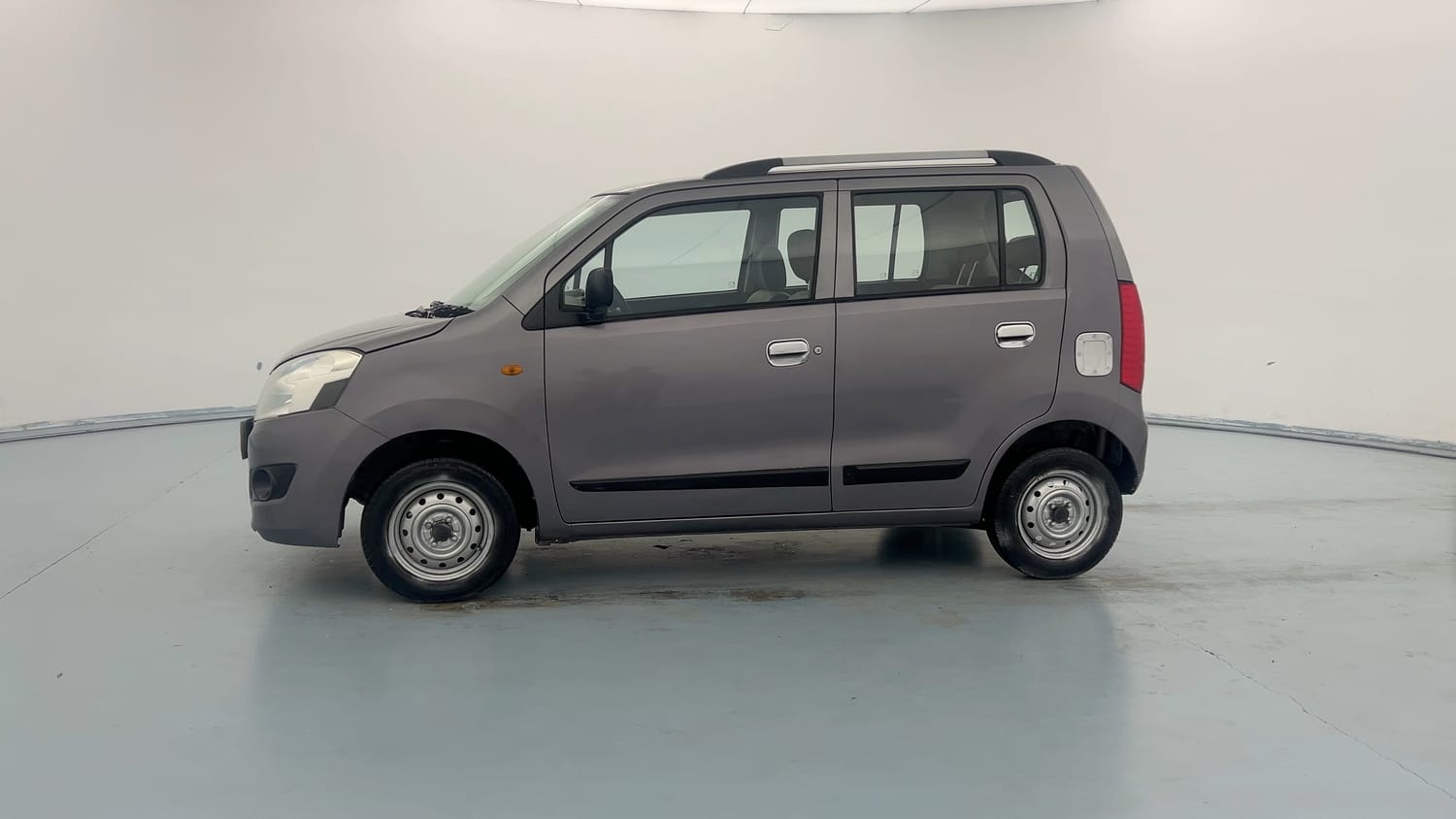 Used 2015 Maruti Suzuki Wagon R LXI Petrol Manual exterior FRONT VIEW