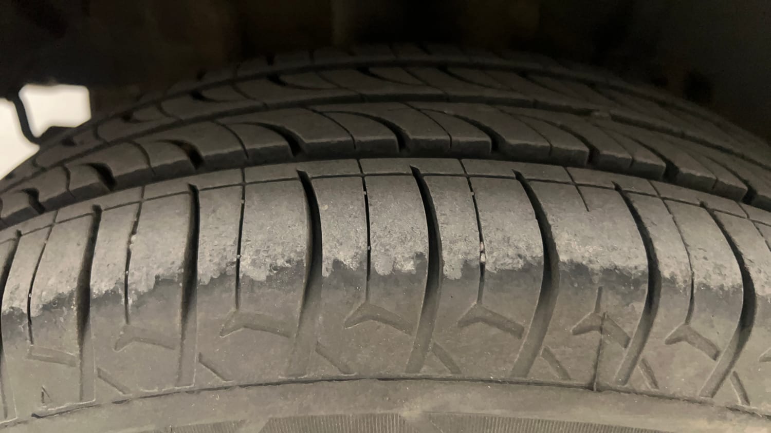 Used 2023 Tata Tigor XZ Plus CNG Cng Manual tyres RIGHT REAR TYRE TREAD VIEW