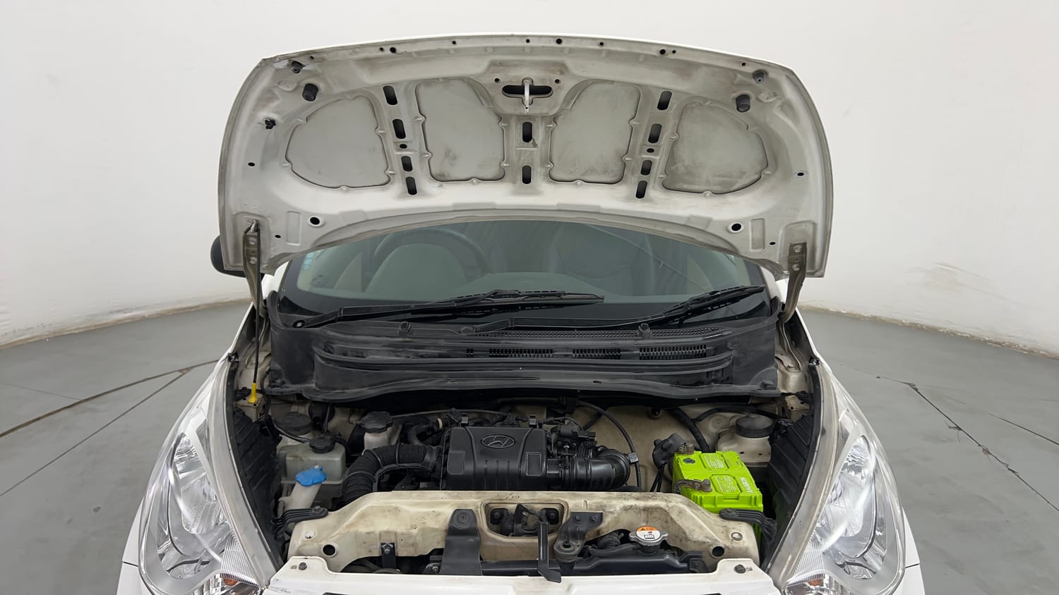 Used 2012 Hyundai Eon Era Petrol Manual engine ENGINE & BONNET OPEN FRONT VIEW