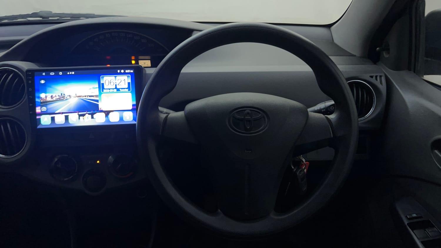 Used 2013 Toyota Etios G Petrol Manual interior STEERING VIEW