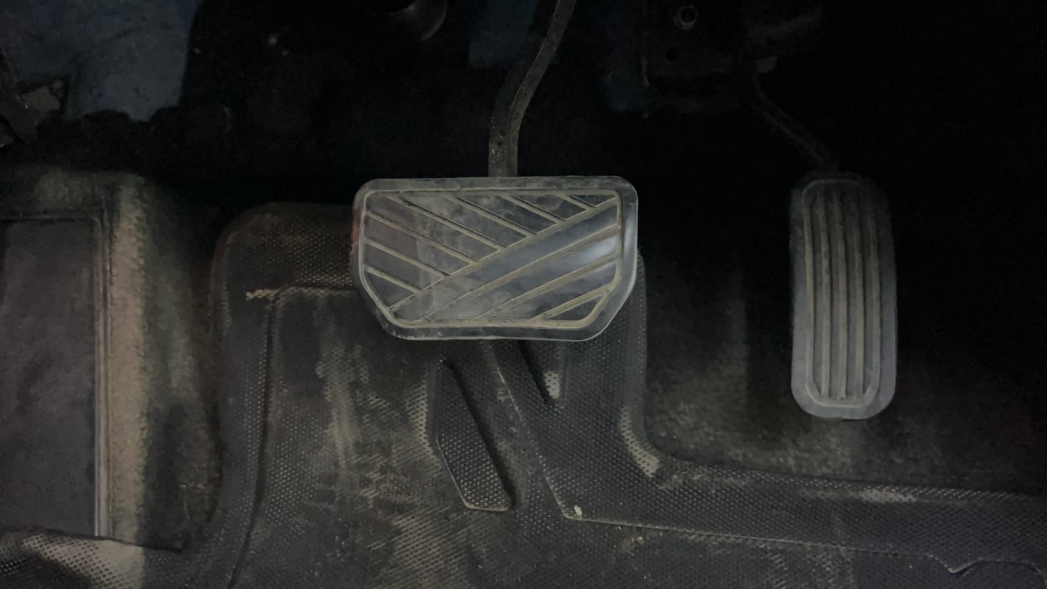 Used 2023 Toyota Urban Cruiser Hyryder V Hybrid Hybrid Automatic interior PEDALS VIEW