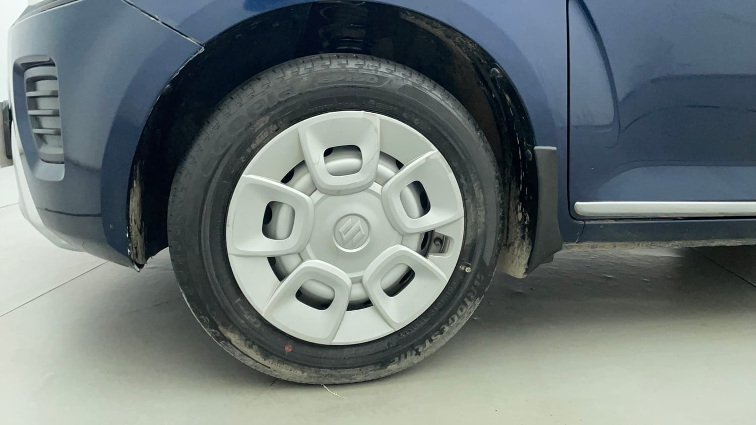 Used 2024 Maruti Suzuki Ignis Sigma 1.2 MT Petrol Manual tyres LEFT FRONT TYRE RIM VIEW