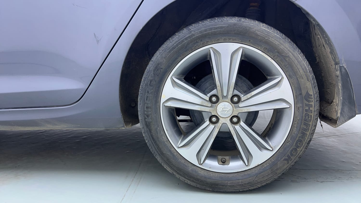 Used 2019 Hyundai Verna SX Plus 1.6 VTVT AT Petrol Automatic tyres LEFT REAR TYRE RIM VIEW