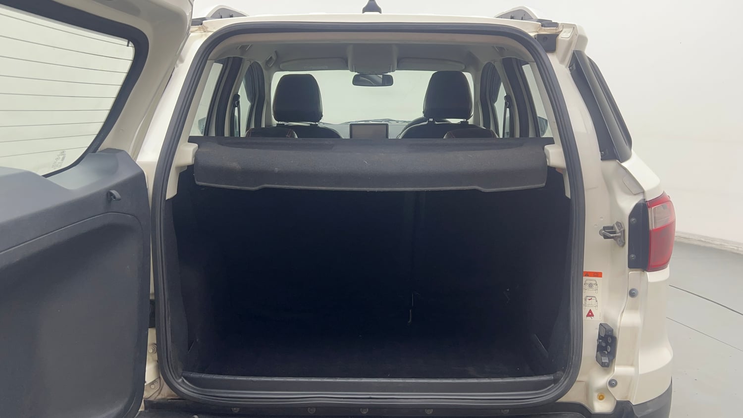 Used 2018 Ford EcoSport Titanium 1.5L TDCi Diesel Manual interior DICKY INSIDE VIEW
