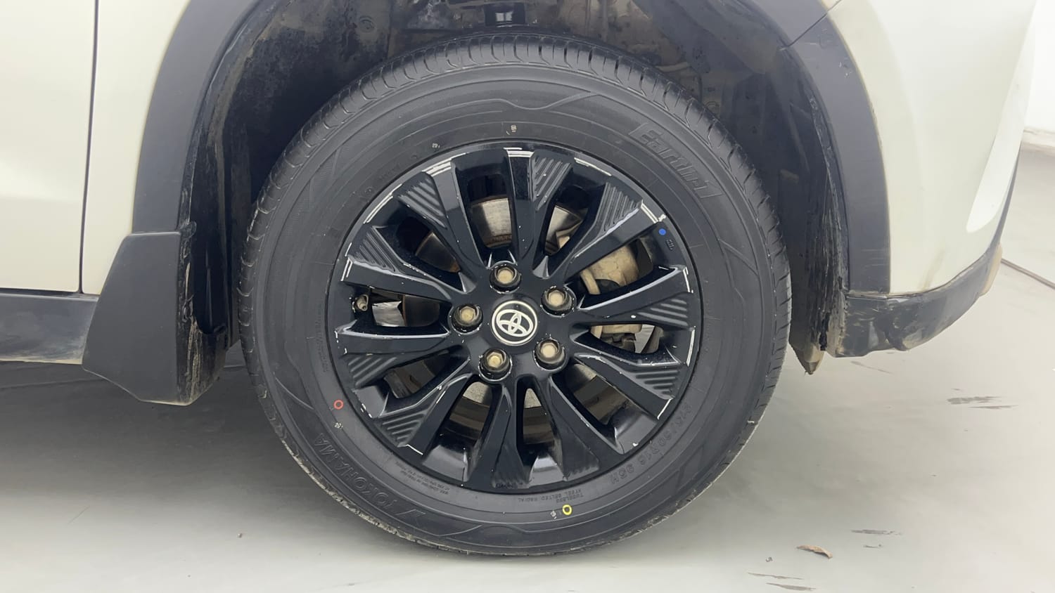Used 2022 Toyota Urban Cruiser High Grade MT Petrol Manual tyres RIGHT FRONT TYRE RIM VIEW