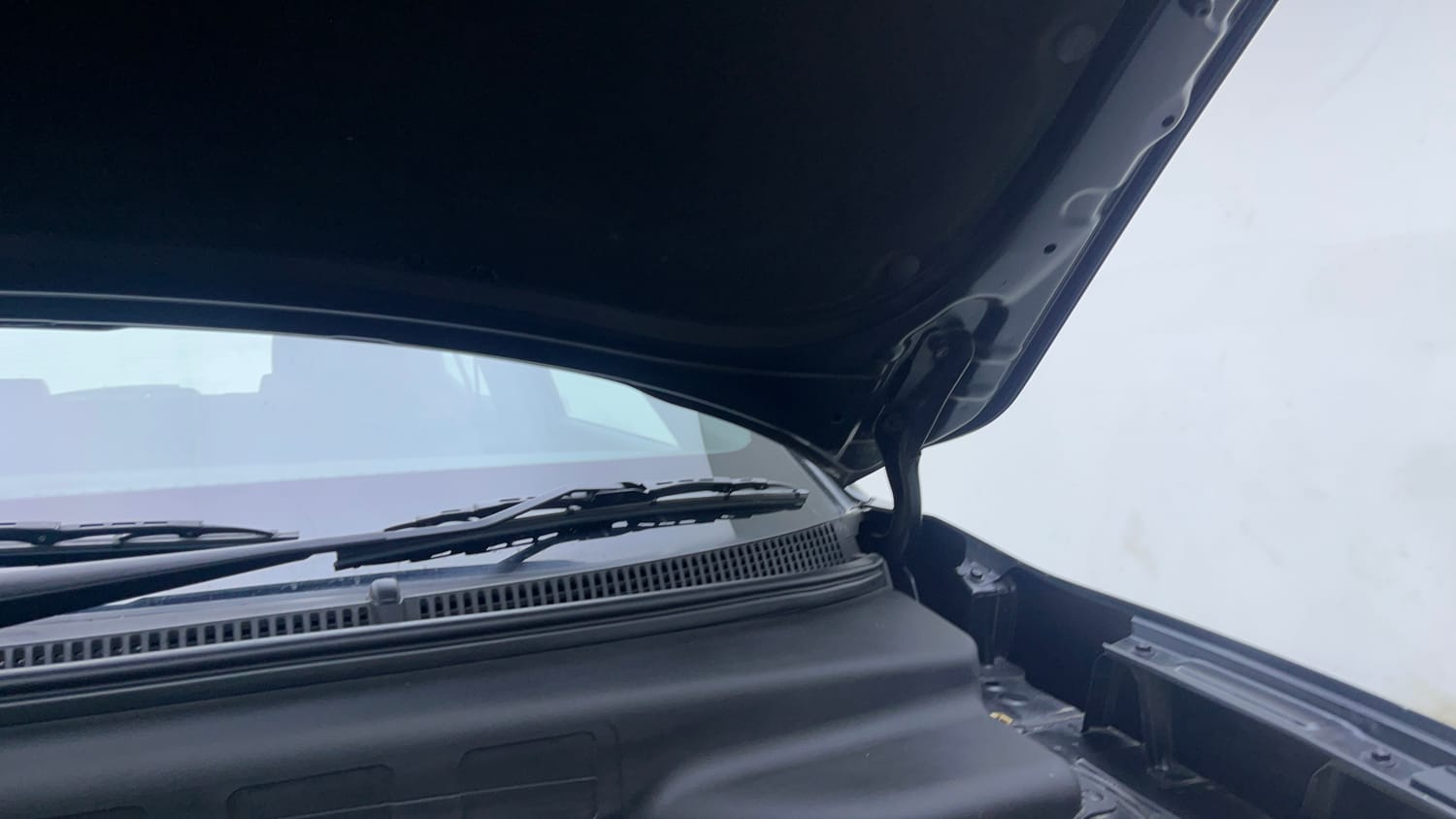 Used 2024 Hyundai Creta N-Line N10 1.5 Turbo DCT Petrol Automatic engine ENGINE LEFT SIDE HINGE & APRON VIEW