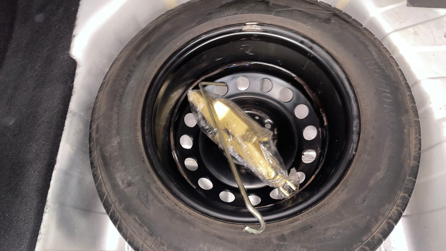 Used 2023 Tata Punch Pure MT Petrol Manual tyres SPARE TYRE VIEW