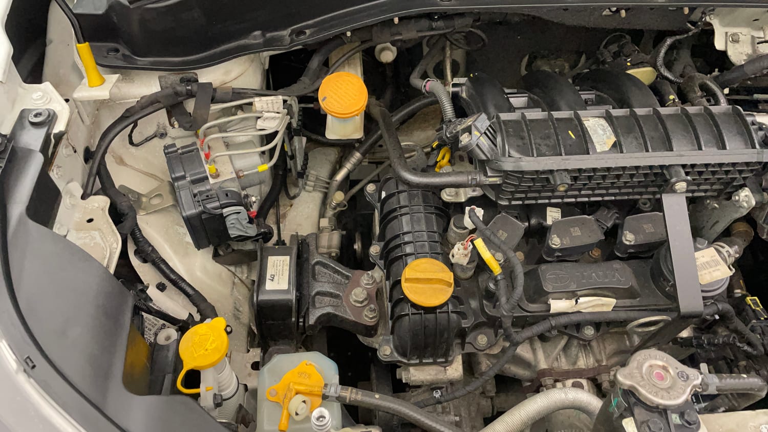 Used 2023 Tata Punch Pure MT Petrol Manual engine ENGINE RIGHT SIDE VIEW