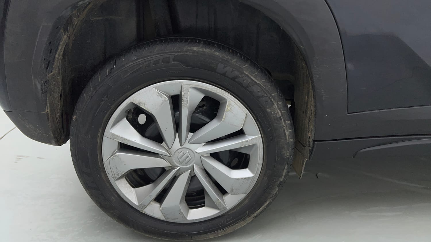 Used 2025 Maruti Suzuki Fronx Delta 1.2L MT Petrol Manual tyres RIGHT REAR TYRE RIM VIEW