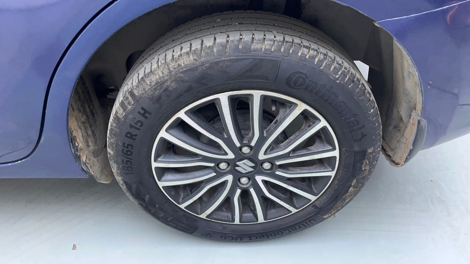 Used 2018 Maruti Suzuki Dzire ZXi Plus AMT Petrol Automatic tyres LEFT REAR TYRE RIM VIEW