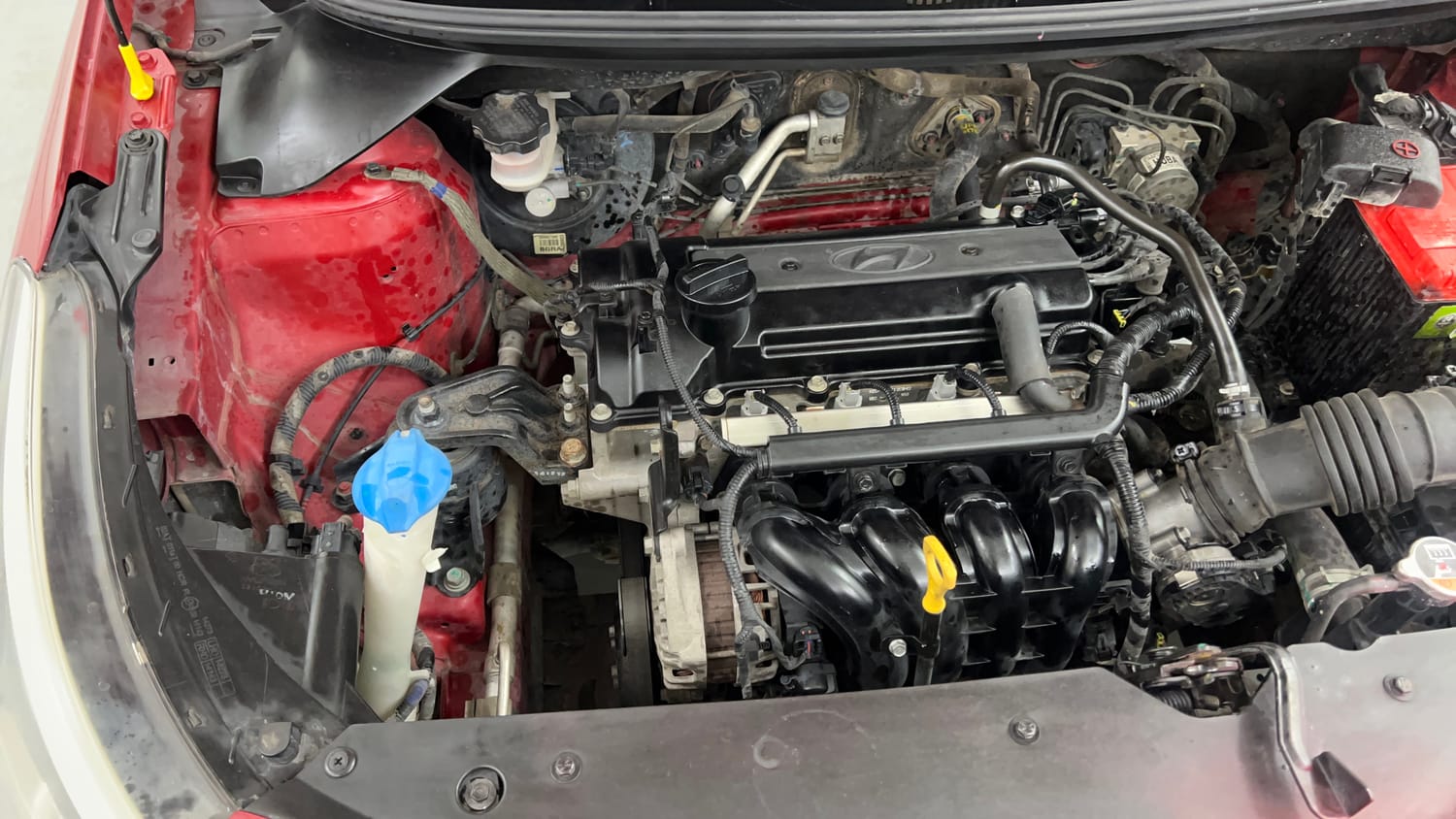 Used 2015 Hyundai Elite i20 Sportz 1.2 Petrol Manual engine ENGINE RIGHT SIDE VIEW