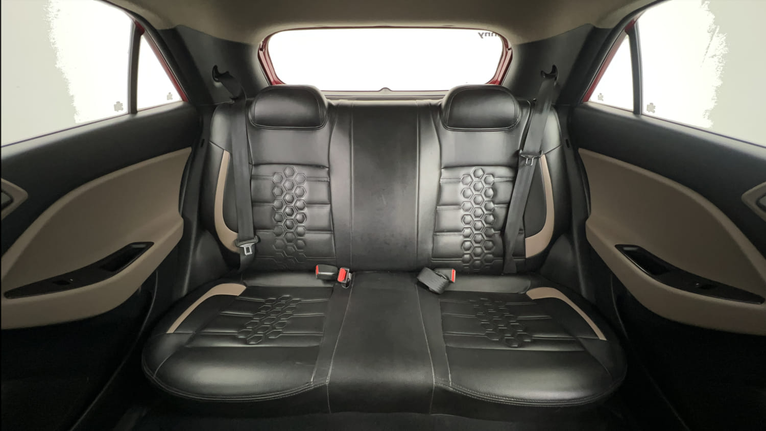 Used 2015 Hyundai Elite i20 Sportz 1.2 Petrol Manual interior REAR SEAT CONDITION VIEW