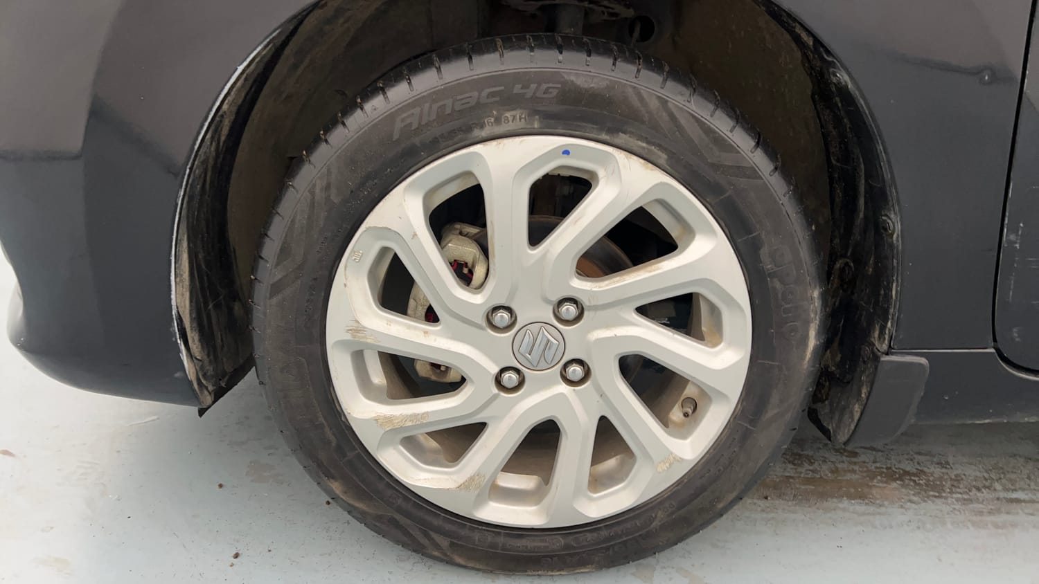 Used 2023 Maruti Suzuki Baleno Zeta MT CNG Cng Manual tyres LEFT FRONT TYRE RIM VIEW
