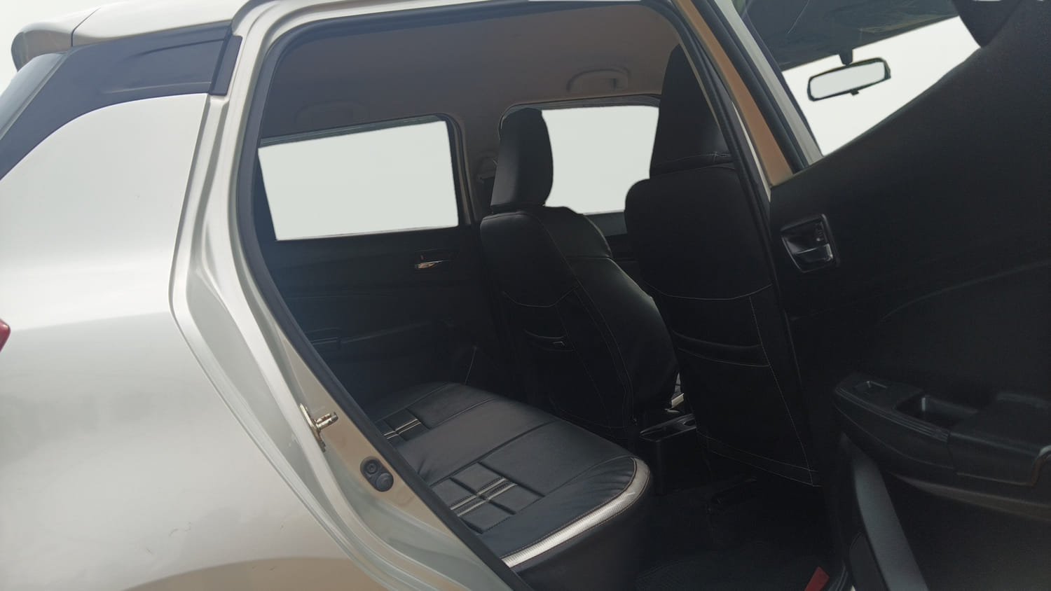 Used 2021 Maruti Suzuki Swift ZXi Plus Petrol Manual interior RIGHT SIDE REAR DOOR CABIN VIEW