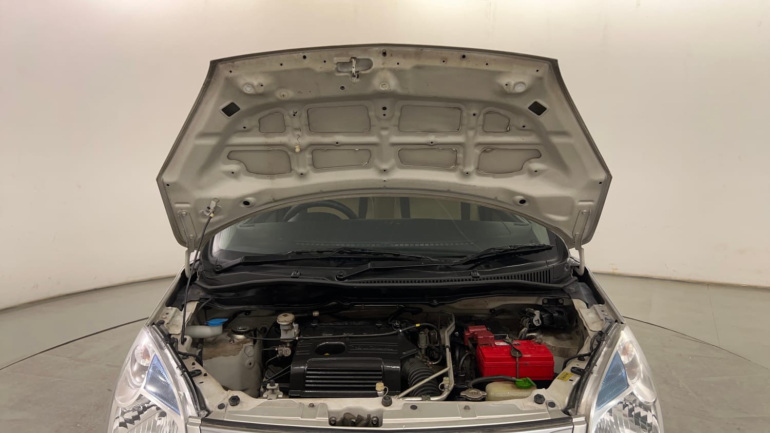 Used 2015 Maruti Suzuki Wagon R VXI Petrol Manual engine ENGINE & BONNET OPEN FRONT VIEW