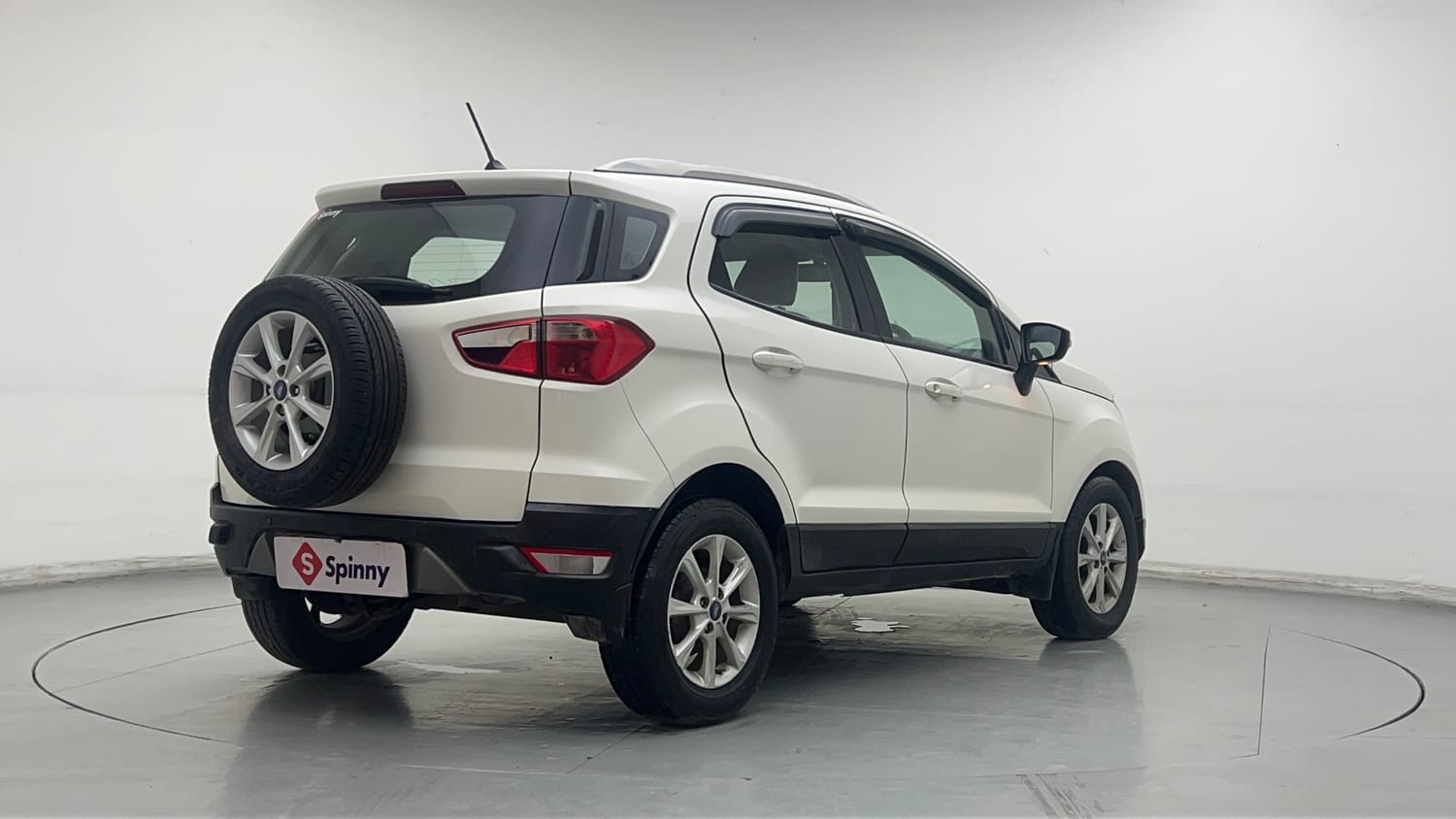 Used 2018 Ford EcoSport Titanium 1.5L TDCi Diesel Manual exterior RIGHT REAR CORNER VIEW