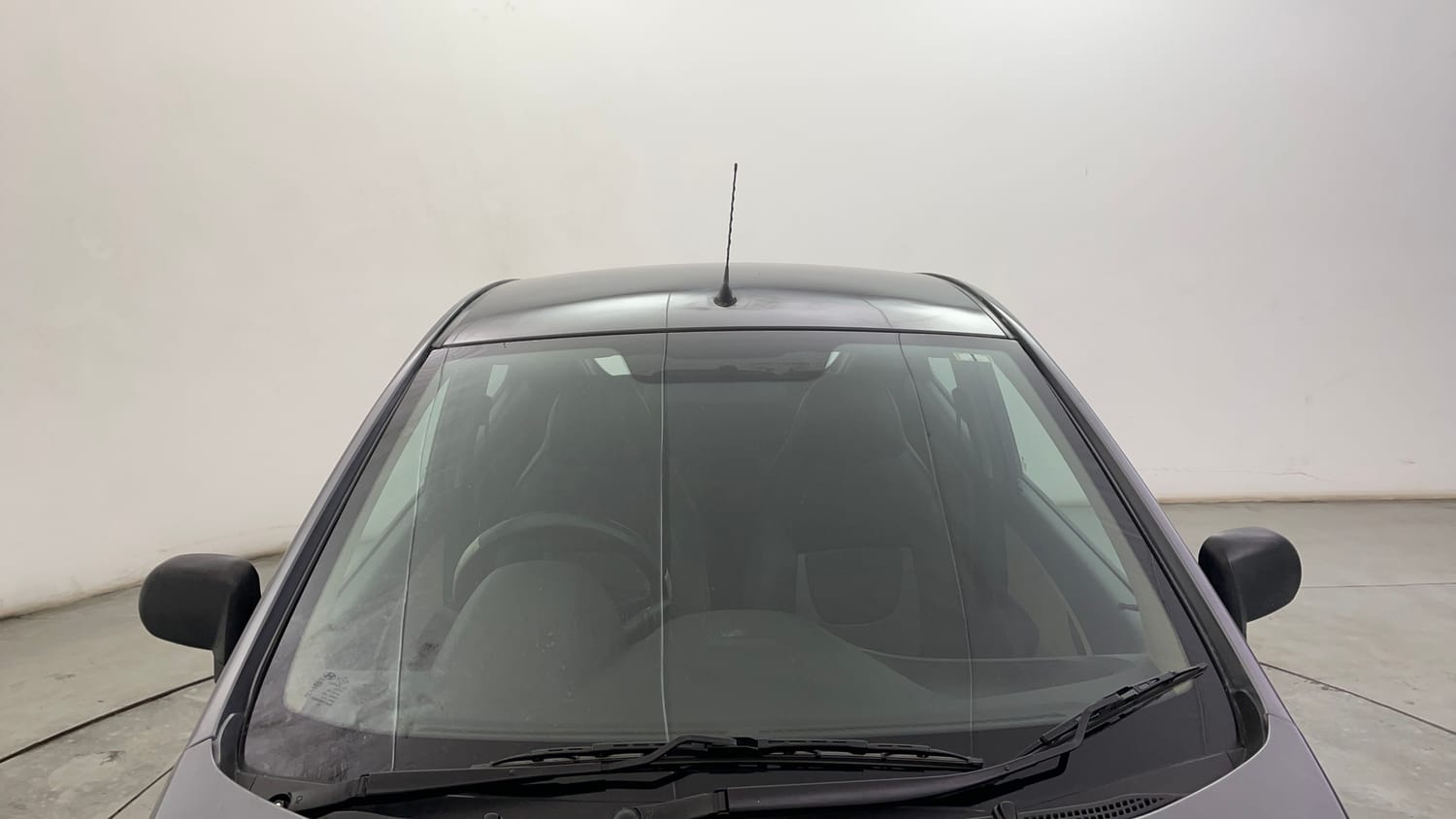 Used 2016 Hyundai Eon Magna + Petrol Manual exterior FRONT WINDSHIELD VIEW