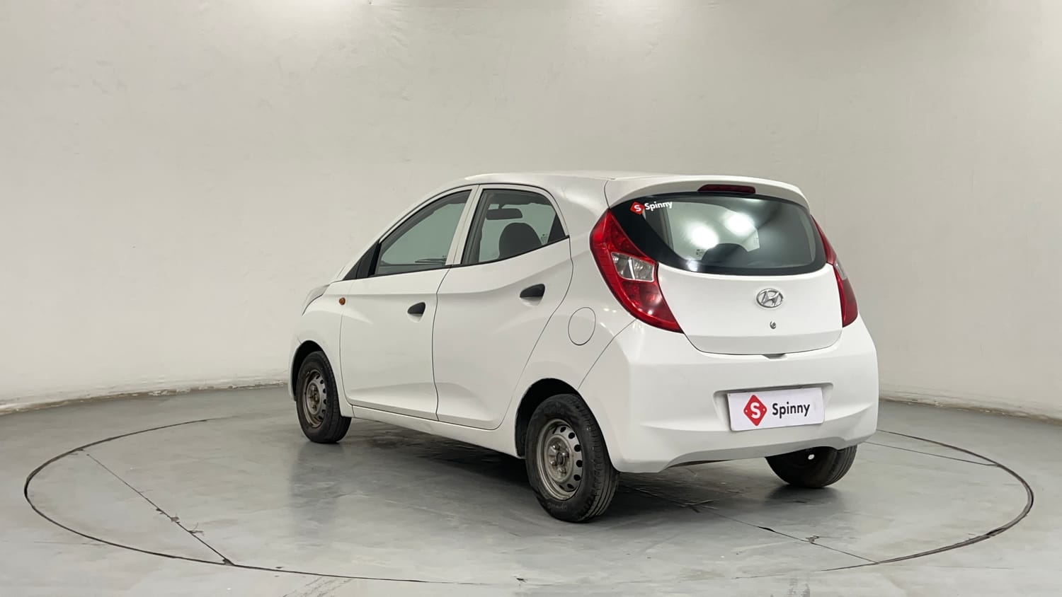 Used 2012 Hyundai Eon Era Petrol Manual exterior LEFT REAR CORNER VIEW