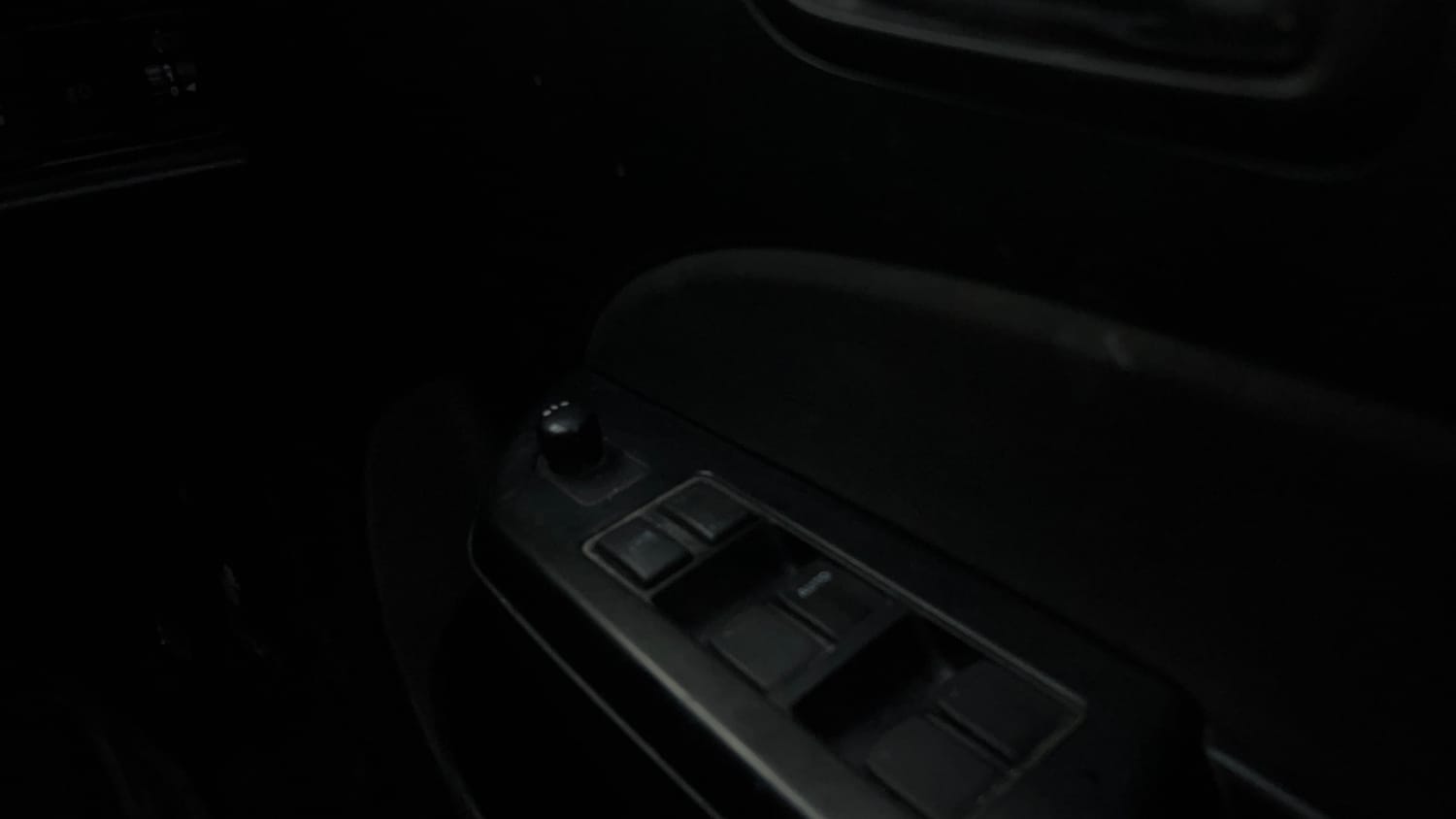 Used 2012 Maruti Suzuki Swift VXi Petrol Manual top_features Adjustable ORVM