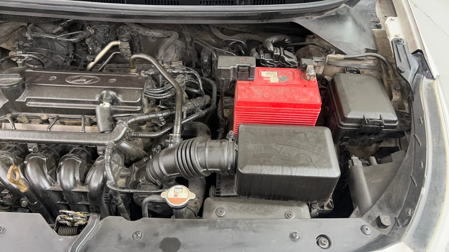 Used 2016 Hyundai Elite i20 Sportz 1.2 Petrol Manual engine ENGINE LEFT SIDE VIEW
