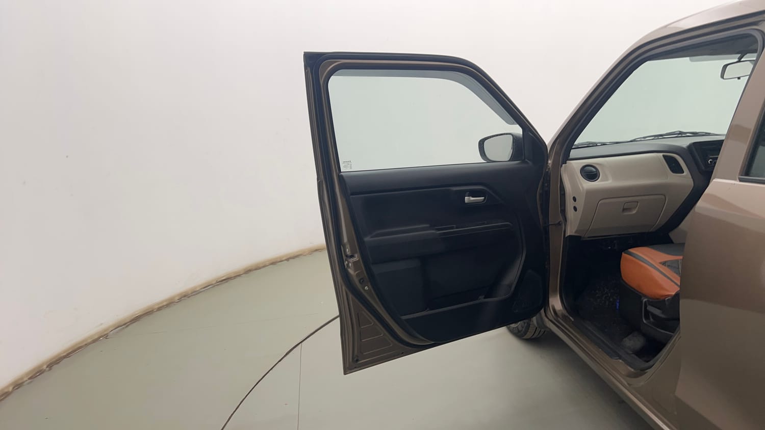 Used 2022 Maruti Suzuki Wagon R VXI 1.0 Petrol Manual interior LEFT FRONT DOOR OPEN VIEW