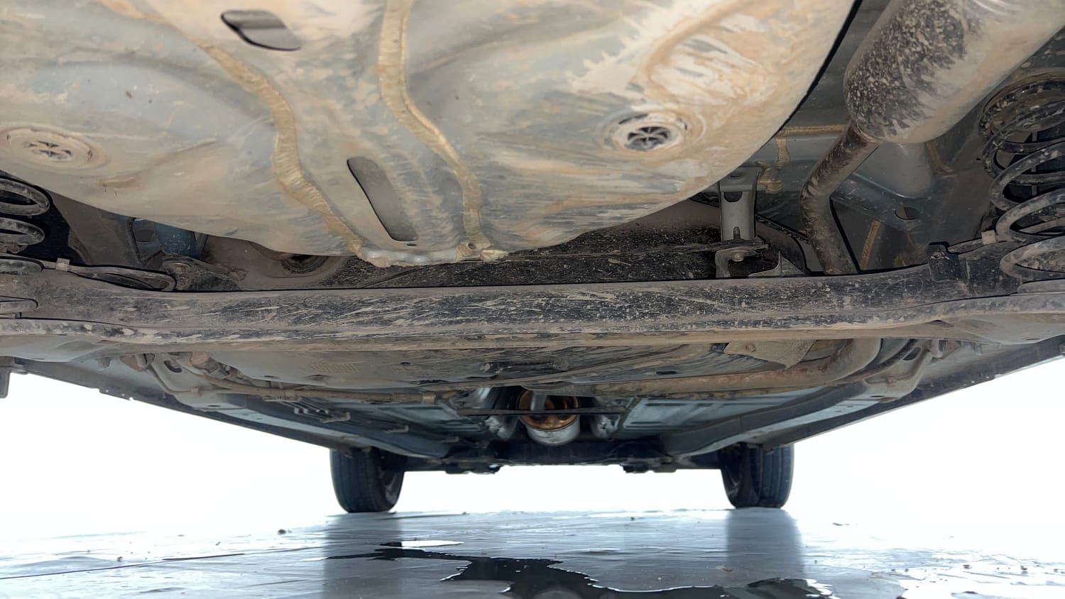 Used 2022 Maruti Suzuki Baleno Delta Petrol Manual extra REAR UNDERBODY VIEW (TAKEN FROM REAR)