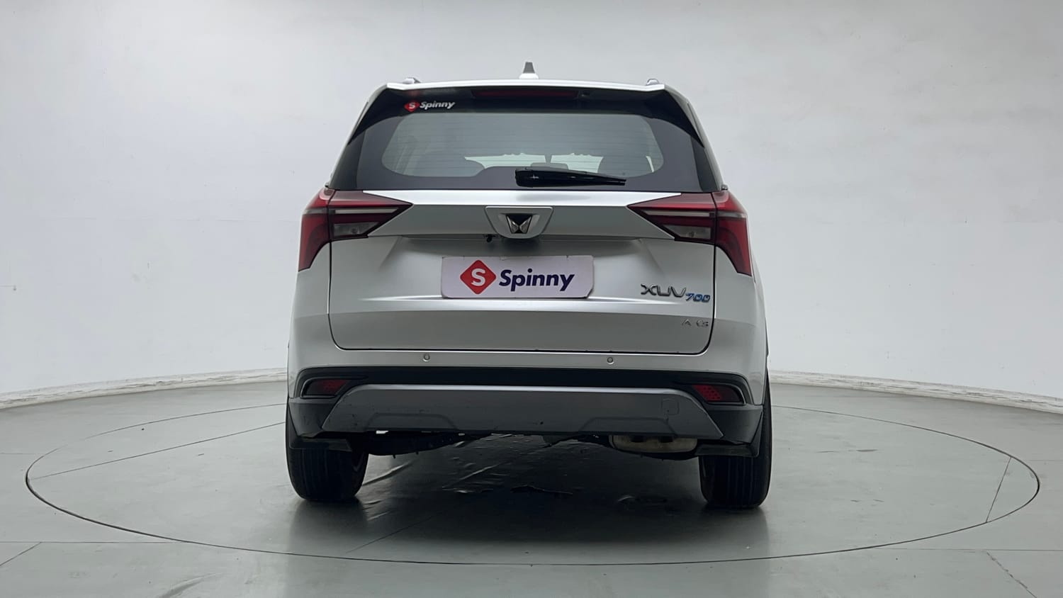 Used 2022 Mahindra XUV700 AX 3 Petrol AT 5 STR Petrol Automatic exterior BACK VIEW