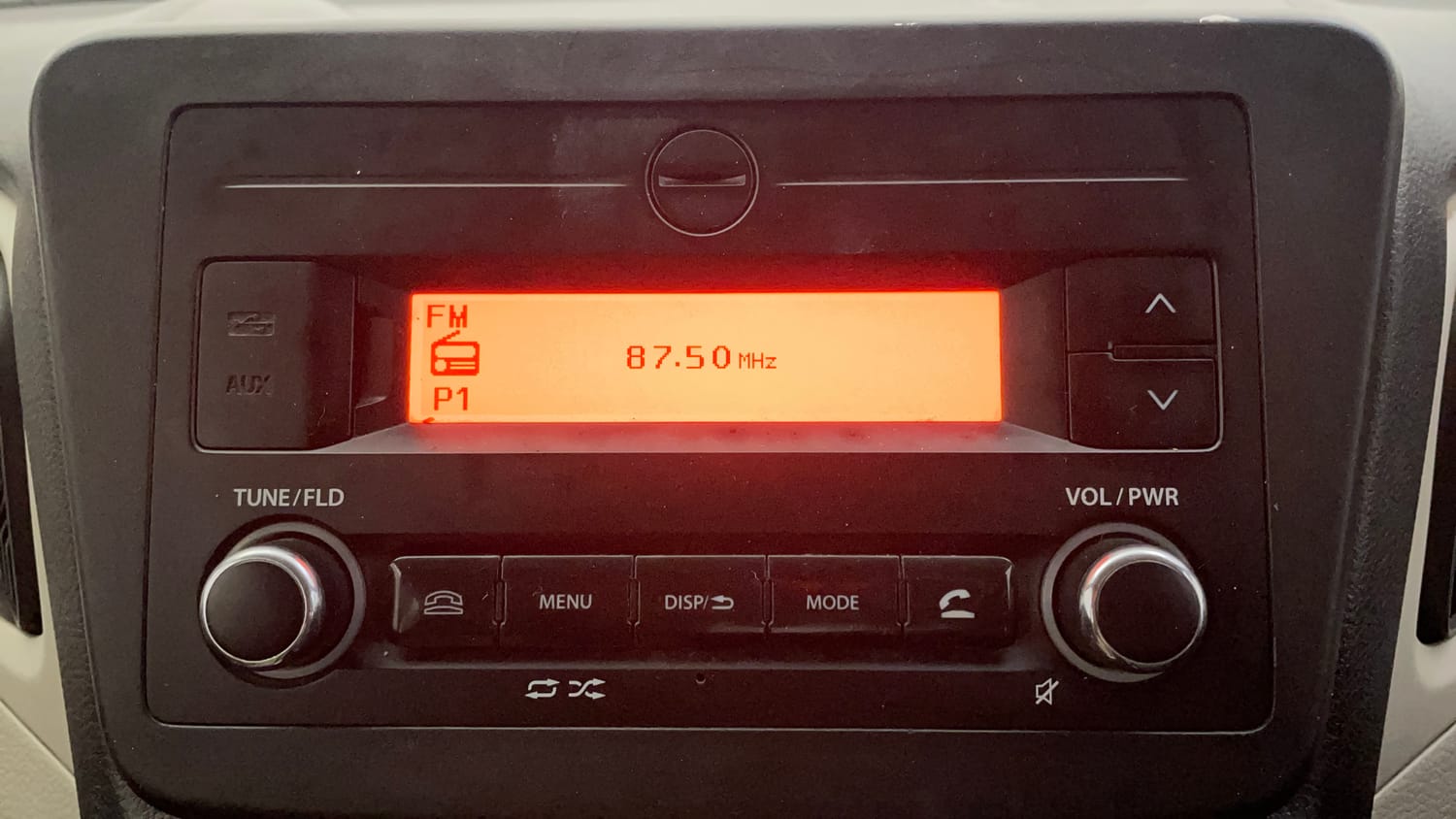 Used 2019 Maruti Suzuki Wagon R VXi 1.2 Petrol Manual top_features Integrated (in-dash) music system