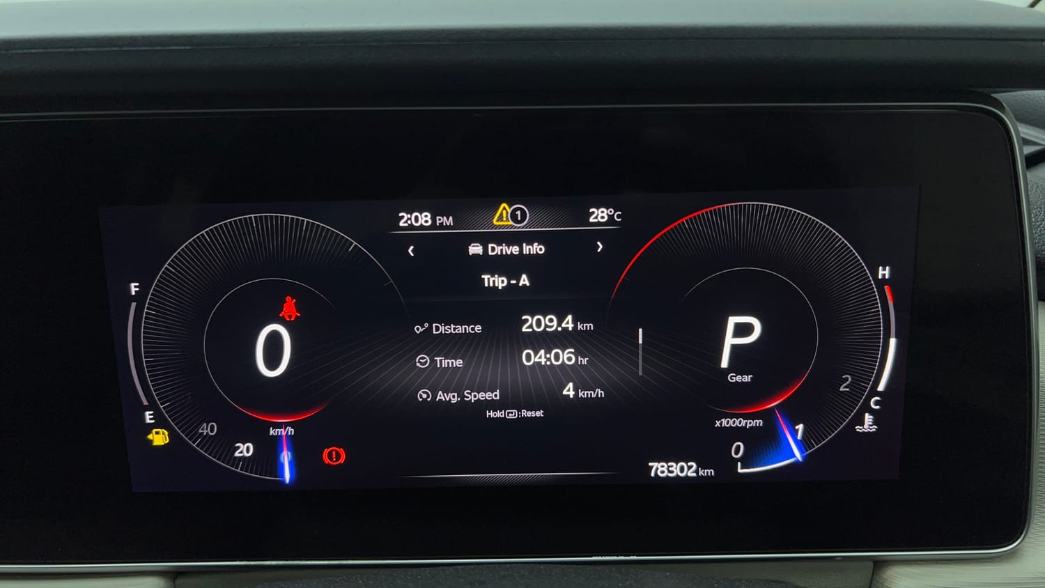 Used 2022 Mahindra XUV700 AX 3 Petrol AT 5 STR Petrol Automatic interior CLUSTERMETER VIEW