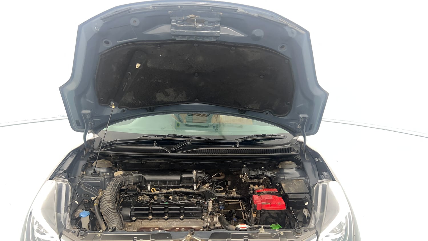 Used 2020 Maruti Suzuki Baleno Zeta Petrol Manual engine ENGINE & BONNET OPEN FRONT VIEW