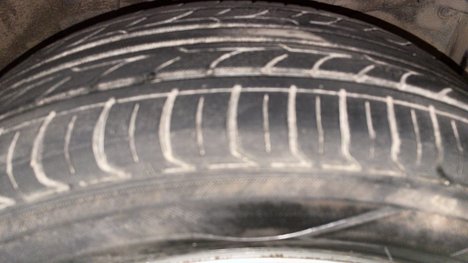 Used 2016 Honda Jazz V AT Petrol Petrol Automatic tyres RIGHT FRONT TYRE TREAD VIEW
