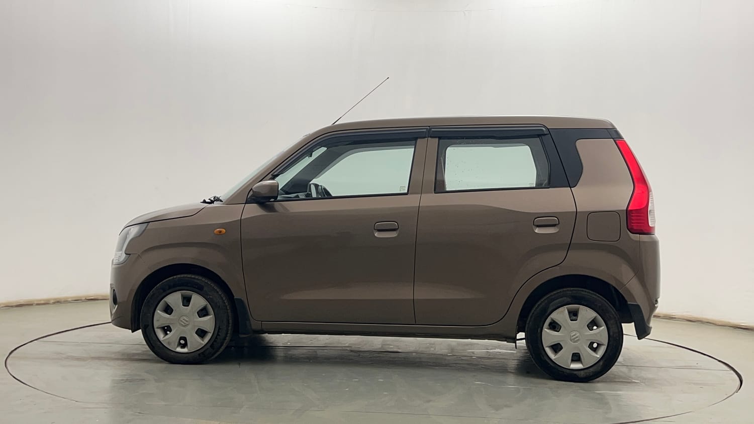 Used 2022 Maruti Suzuki Wagon R VXI 1.0 Petrol Manual exterior LEFT SIDE VIEW
