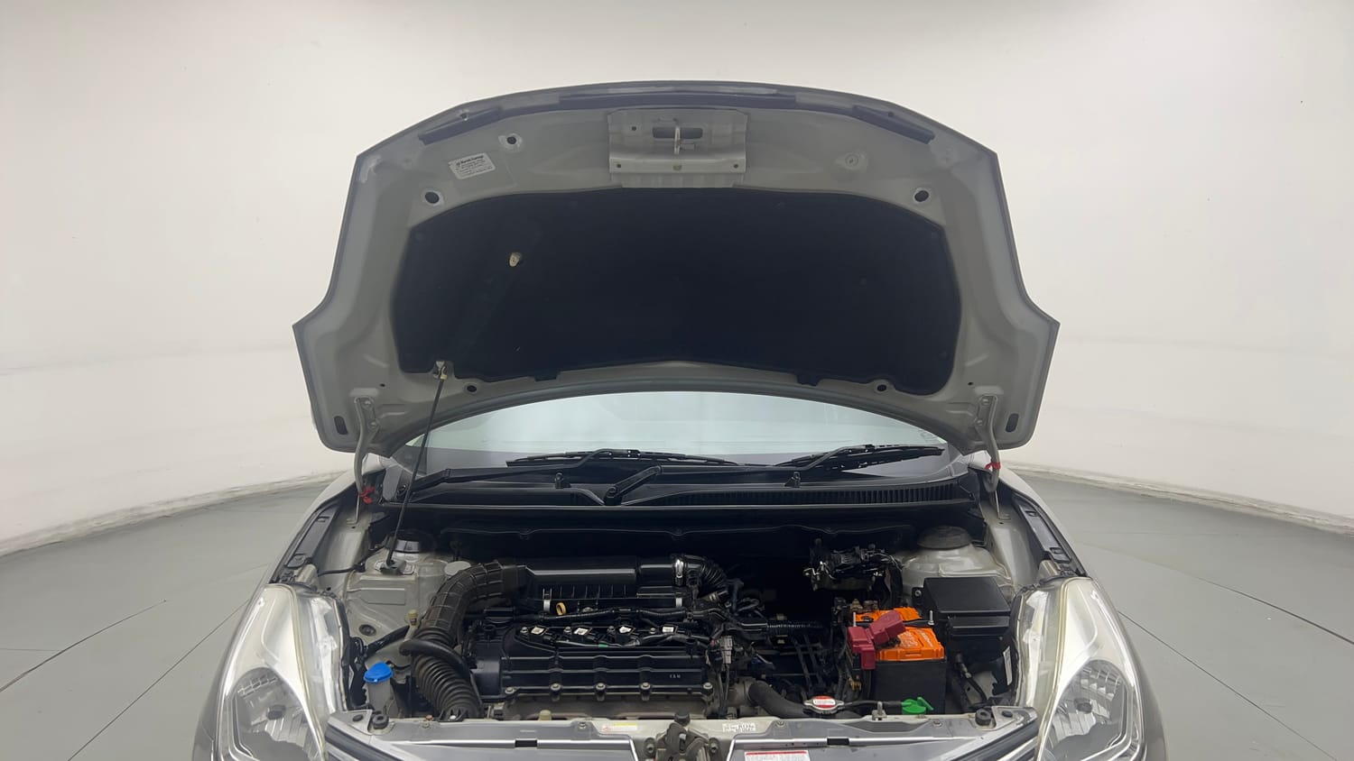 Used 2018 Maruti Suzuki Baleno Zeta 1.2 AT Petrol Automatic engine ENGINE & BONNET OPEN FRONT VIEW