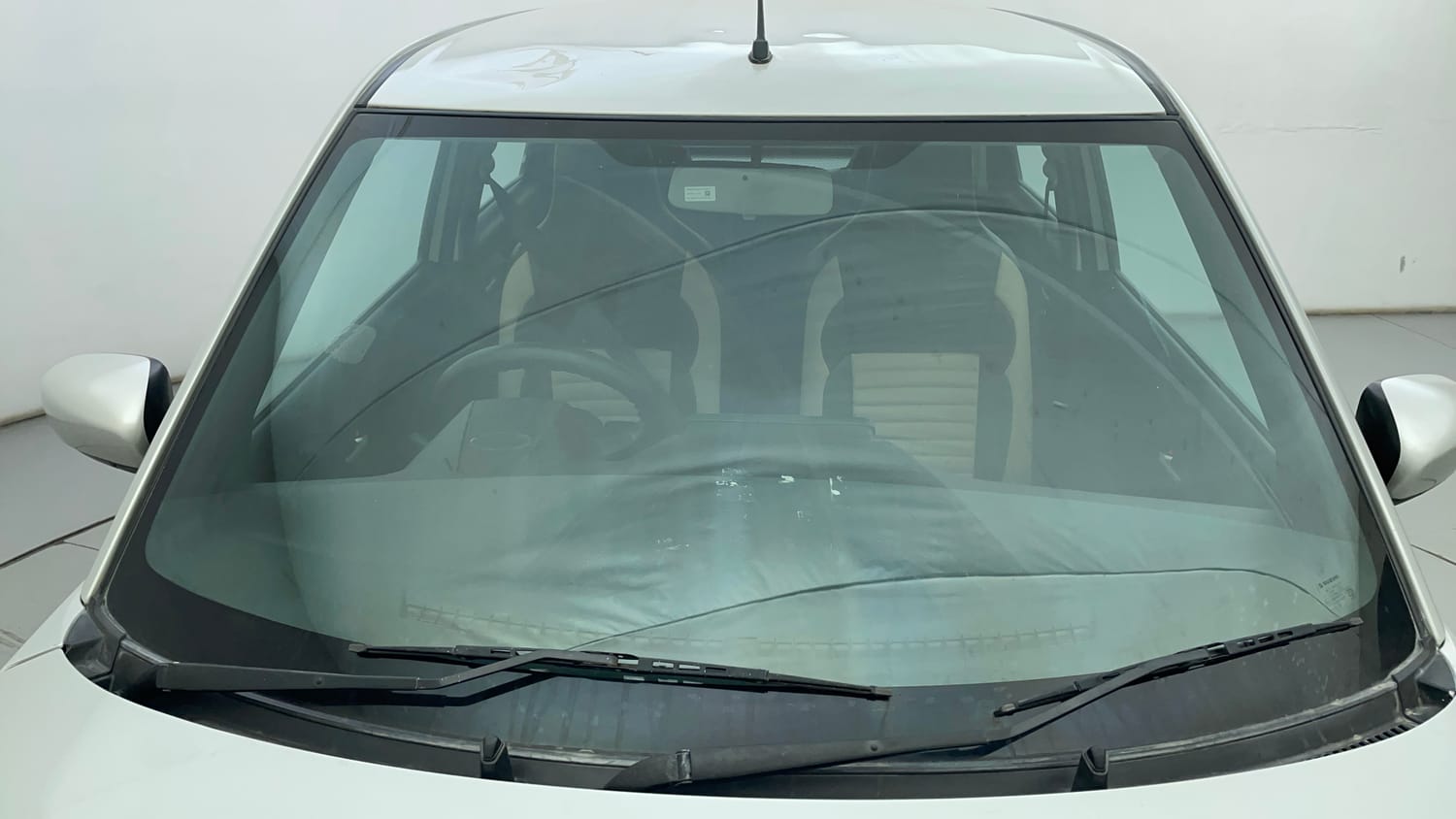 Used 2019 Maruti Suzuki Wagon R VXi 1.2 Petrol Manual exterior FRONT WINDSHIELD VIEW