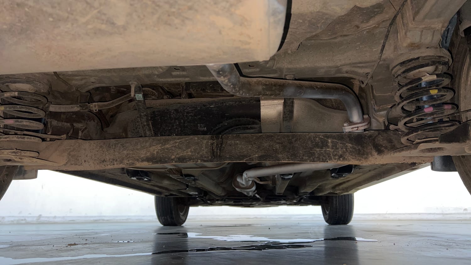 Used 2015 Hyundai Creta 1.6 SX Plus Petrol Petrol Manual extra REAR UNDERBODY VIEW (TAKEN FROM REAR)