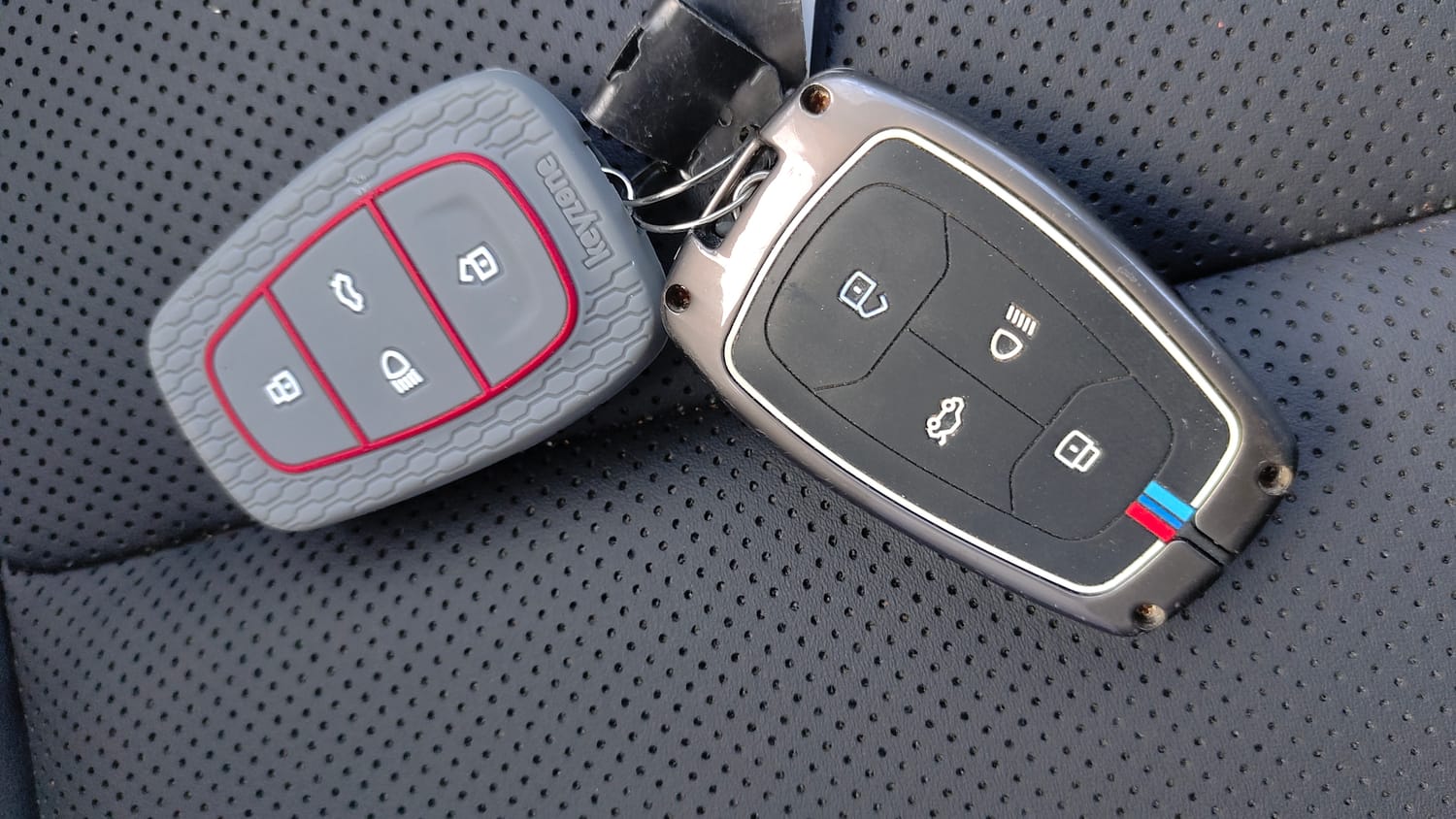 Used 2025 Tata Nexon Creative Plus (S) 1.2 Petrol 6MT Dark Edition Petrol Manual extra CAR KEY VIEW