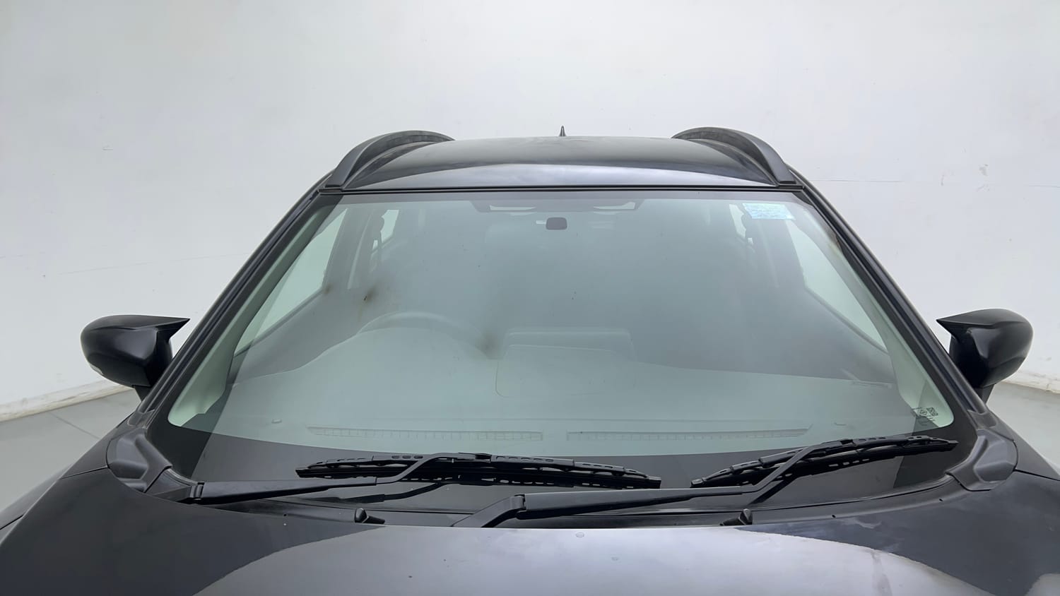 Used 2025 Maruti Suzuki Fronx Delta 1.2L MT Petrol Manual exterior FRONT WINDSHIELD VIEW