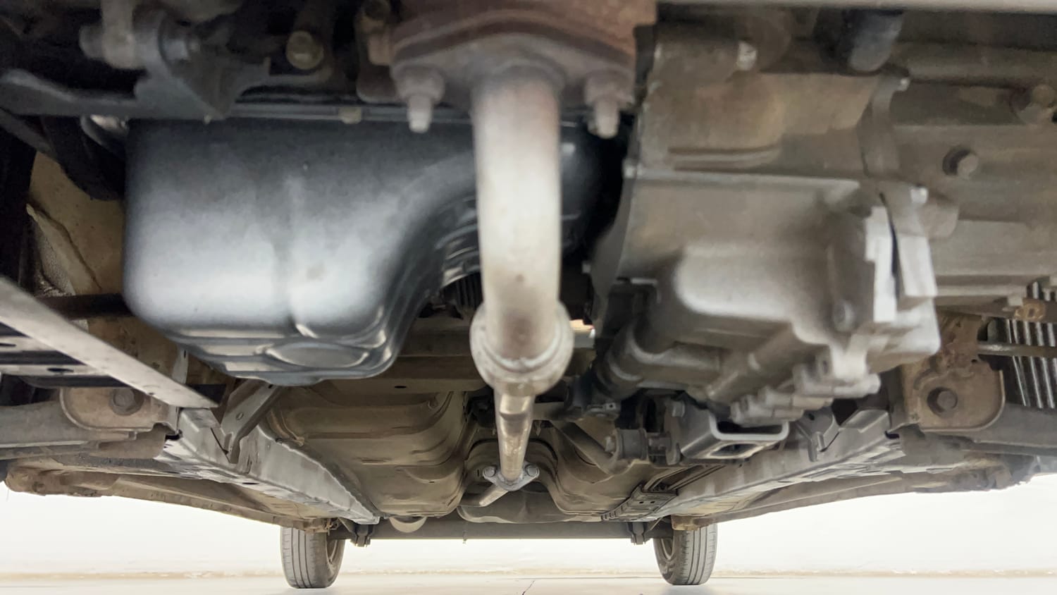 Used 2012 Hyundai Eon Era Petrol Manual extra FRONT LEFT UNDERBODY VIEW
