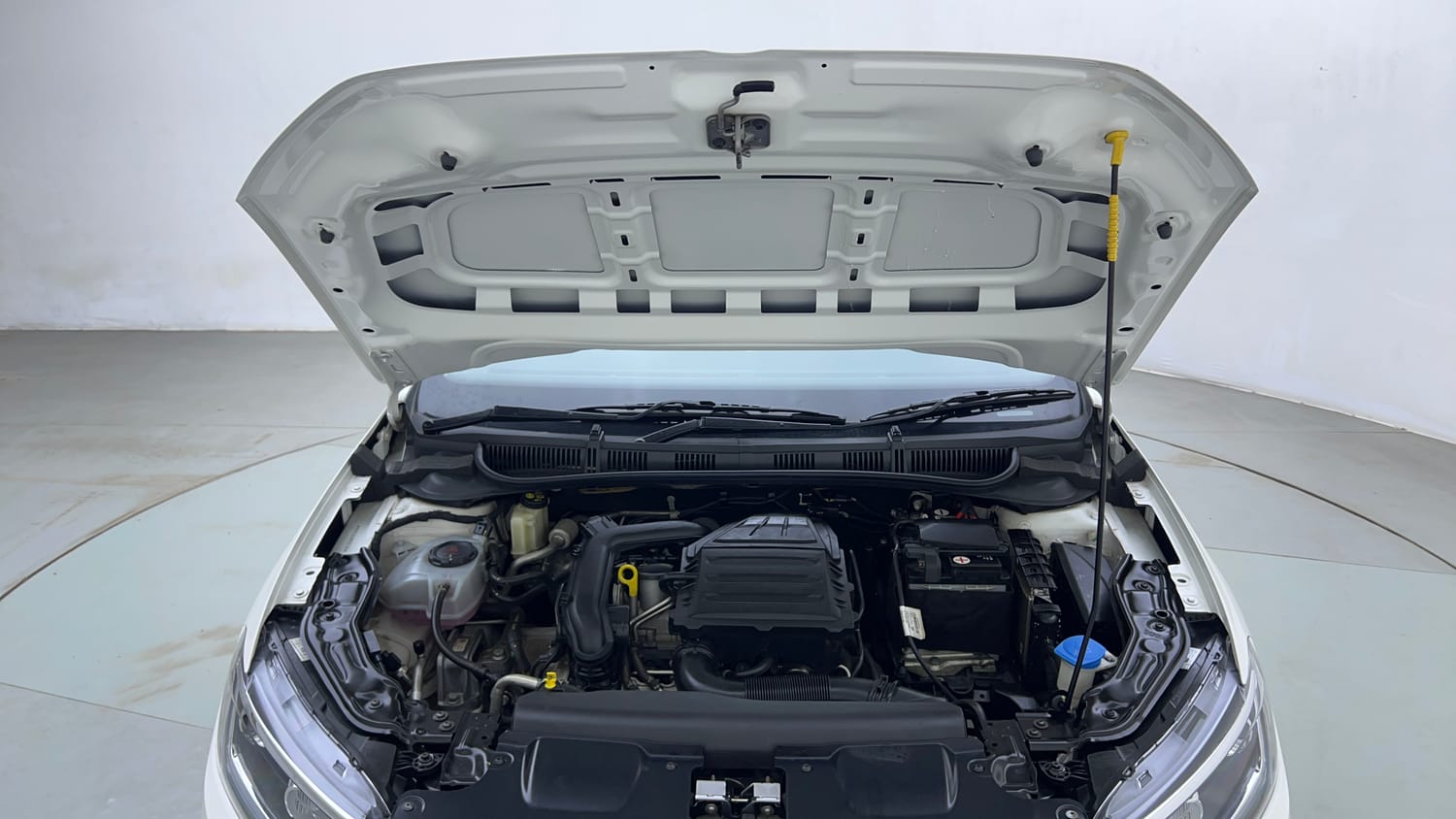 Used 2022 Volkswagen Virtus Topline 1.0 TSI AT Petrol Automatic engine ENGINE & BONNET OPEN FRONT VIEW