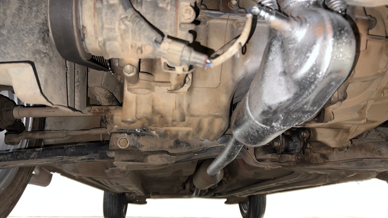 Used 2013 Toyota Etios G Petrol Manual extra FRONT LEFT UNDERBODY VIEW
